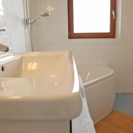 Aquamarin Kamin 250 M * Börgerende-Rethwisch