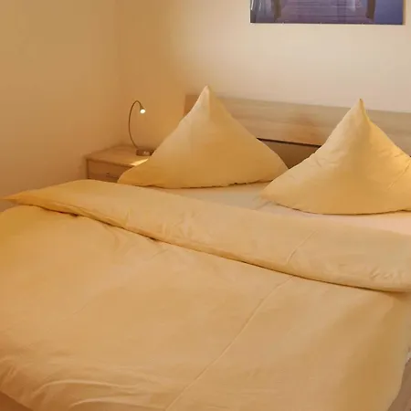 Aquamarin Kamin 250 M Ferienhaus *